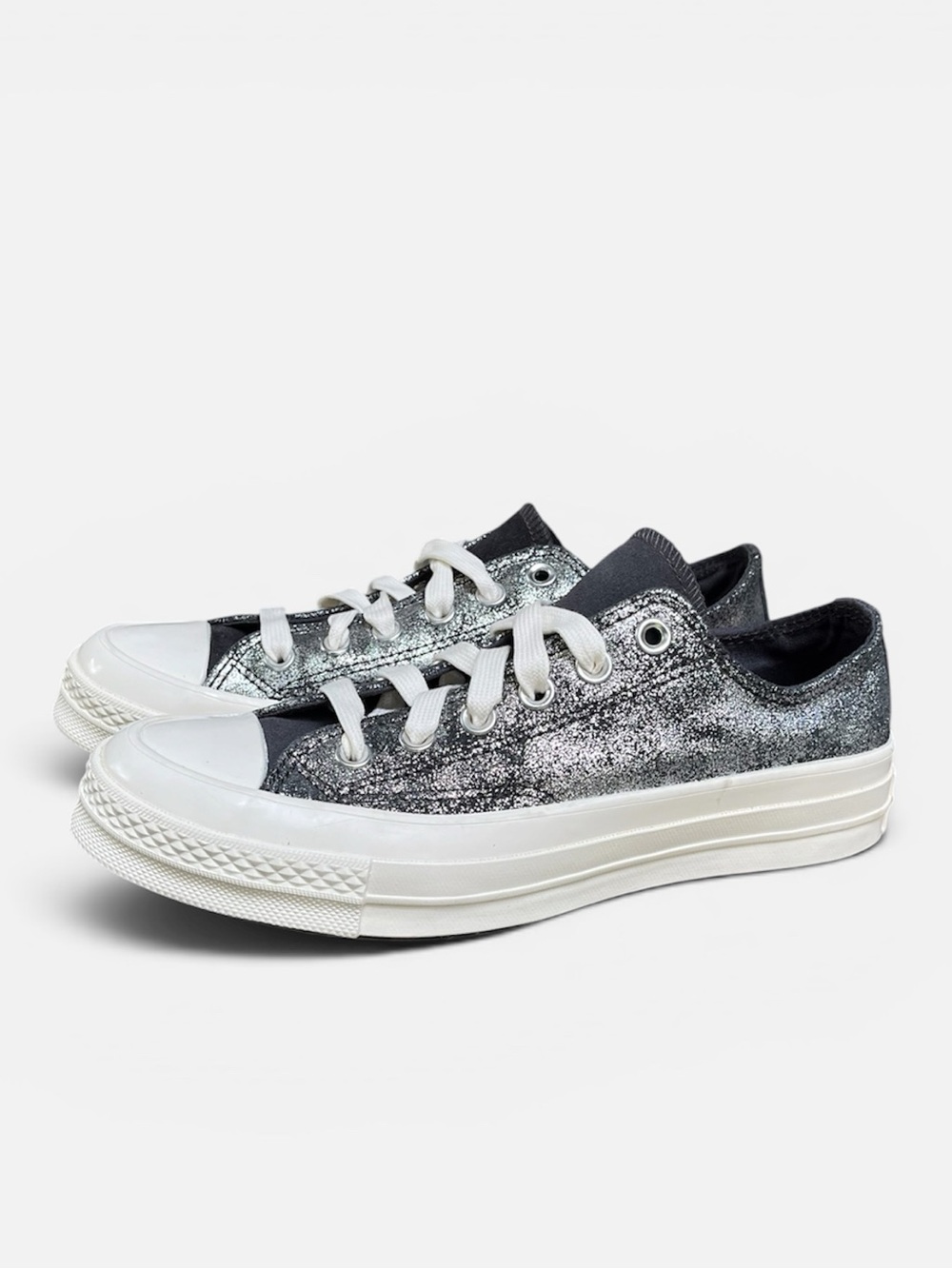 Converse Chuck 70 Ox Sneaker in Dark Silver Women’s Size 7 1/2 NWT